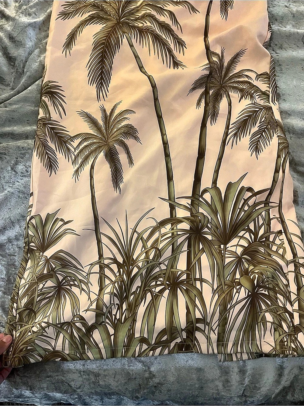Palm Print Maxi Dress in Ivory - Picture 4 of 6